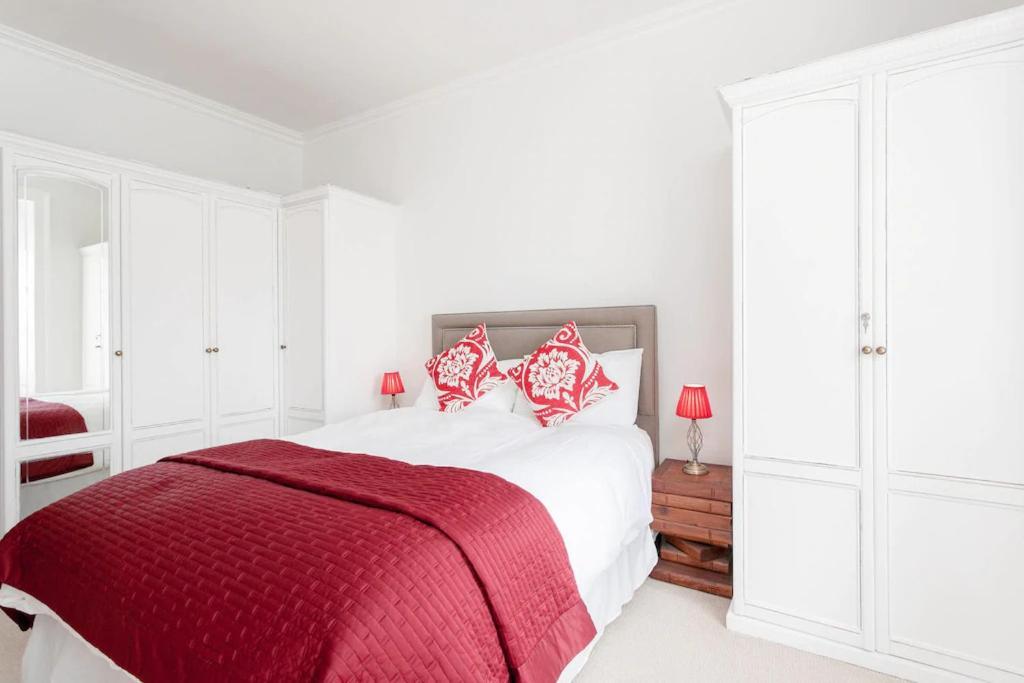 Stunning Flat - Royal Mile Near Edinburgh Castle With Wifi Appartement Buitenkant foto